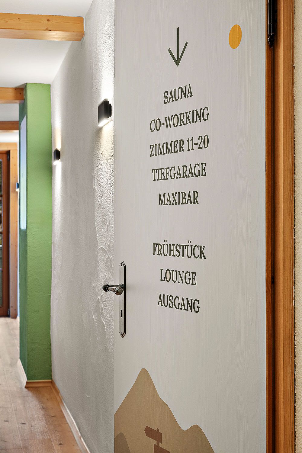 Foyer – Hotel Bergsonne Allgäu Imberg Sonthofen Allgöu Altbau Flur Signage | Hotel Bergsonne Allgäu