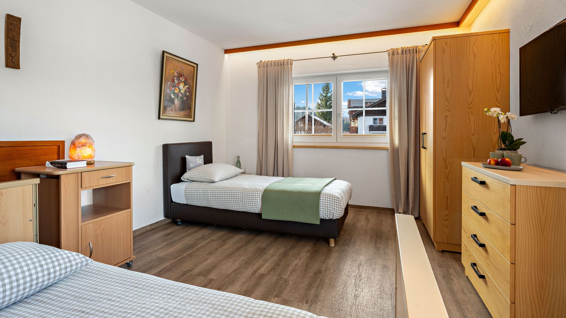 Komfort Pflegezimmer – Hotel Bergsonne Allgäu Imberg Sonthofen Allgöu Pflegezimmer Komfort Doppelzimmer Raum | Hotel Bergsonne Allgäu